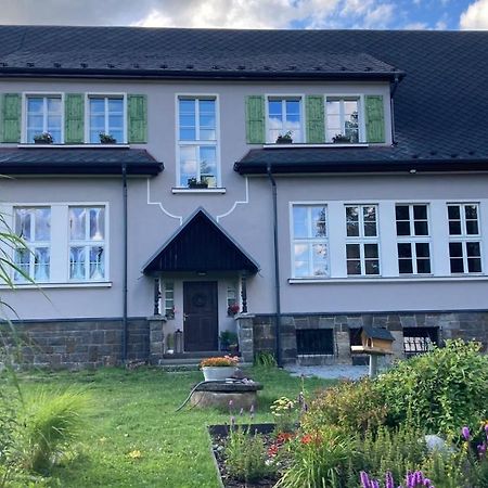 Apartmány Česká Škola Lipova  Exterior foto