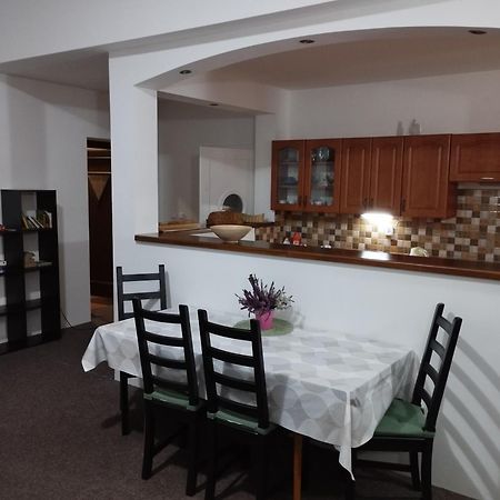 Apartmány Česká Škola Lipova  Exterior foto
